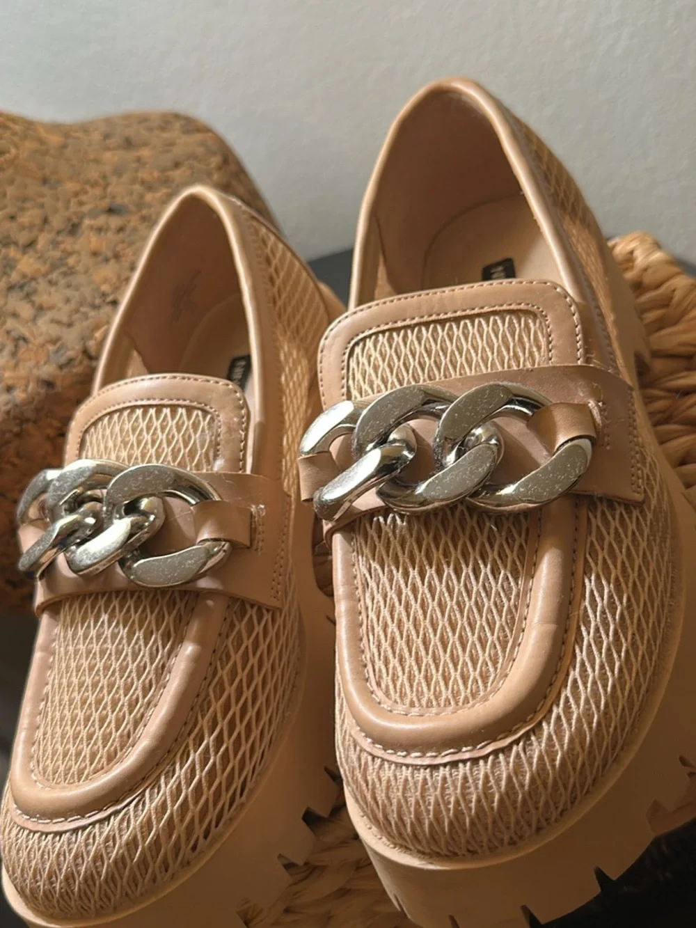 Nine West Tan Chunky Chain-Trim Loafers